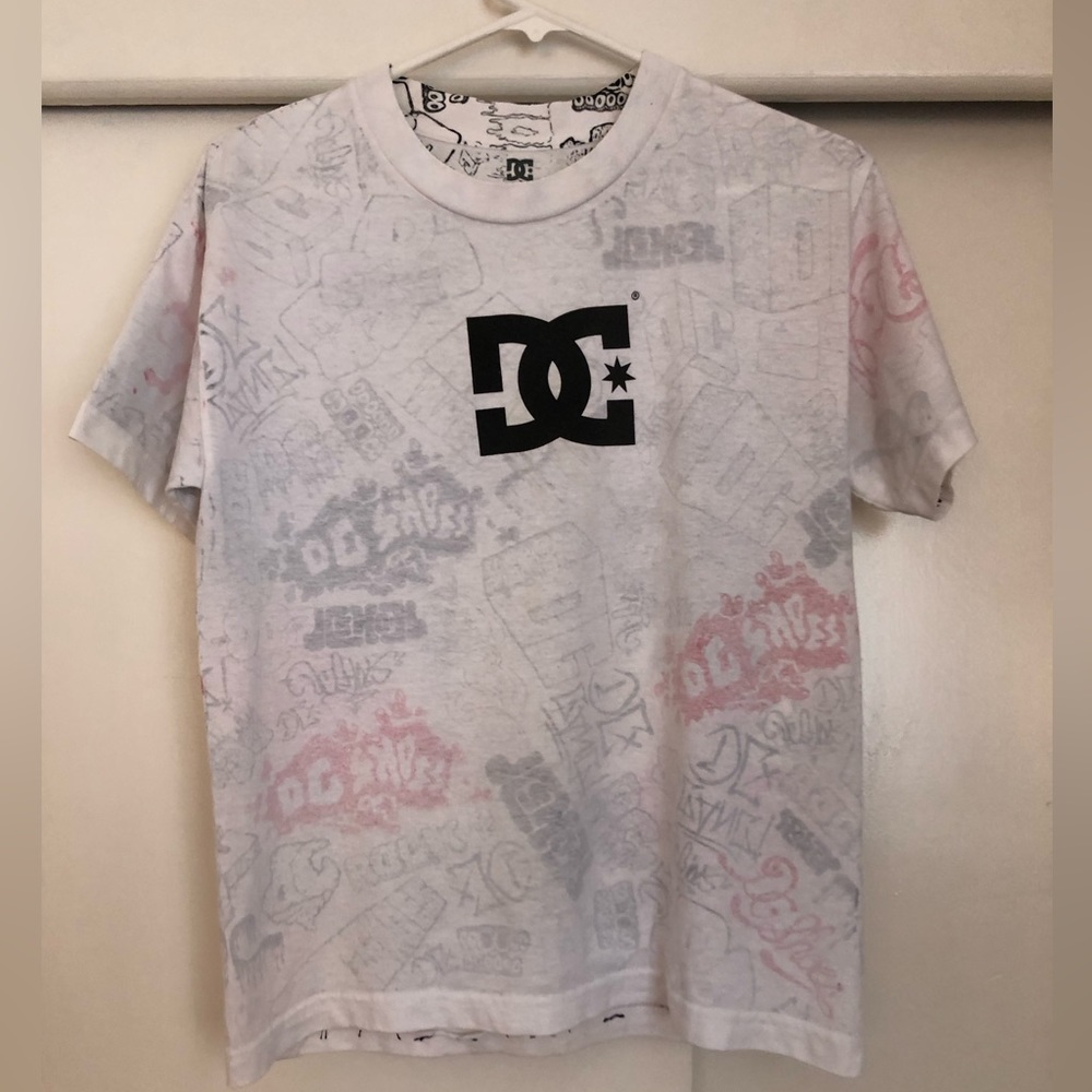 Vintage DC shoes Co T shirt ! Double sided